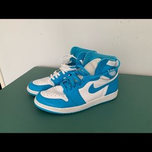 Nike Jordan 1 High Retro UNC